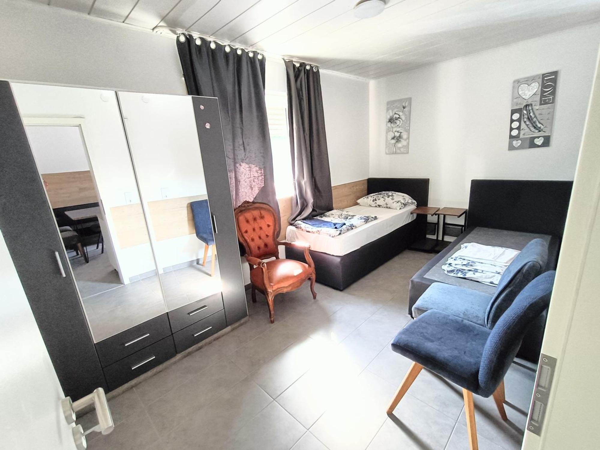 Fmi 9 Accommodation Raunheim Room photo